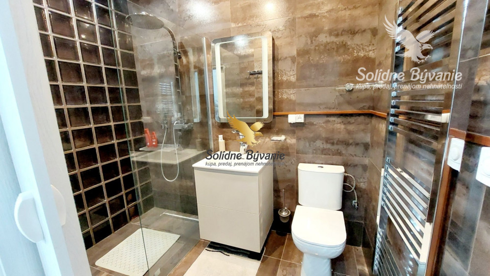 EXKLUZÍVNE NA PREDAJ! 4 izbový byt v novostavbe s veľkou terasou a s parkovaním