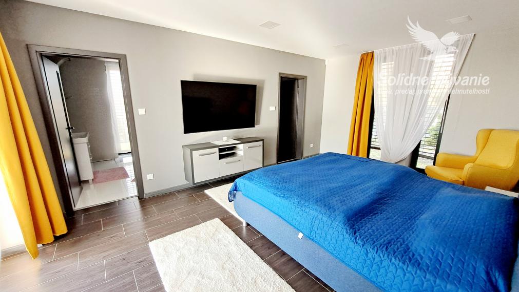 Moderný a nadštandardný 5-izbový rodinný dom, Tomášikovo