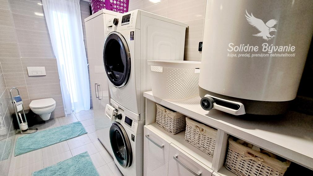 Moderný a nadštandardný 5-izbový rodinný dom, Tomášikovo