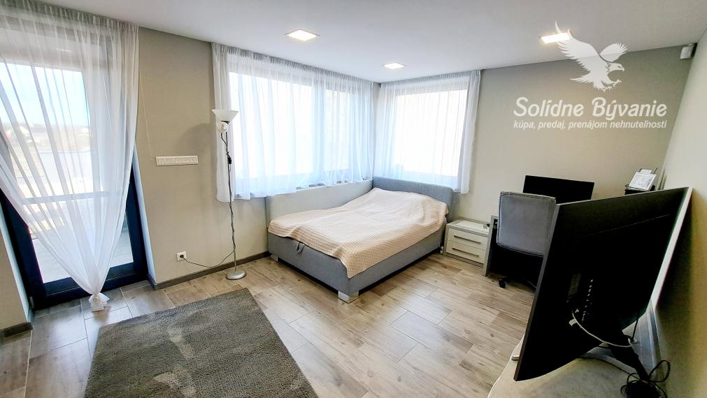 Moderný a nadštandardný 5-izbový rodinný dom, Tomášikovo