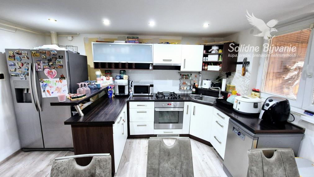 5-izbový rodinný dom s pozemkom 800 m2 v Zlatnej na Ostrove