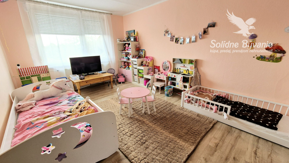 5-izbový rodinný dom s pozemkom 800 m2 v Zlatnej na Ostrove