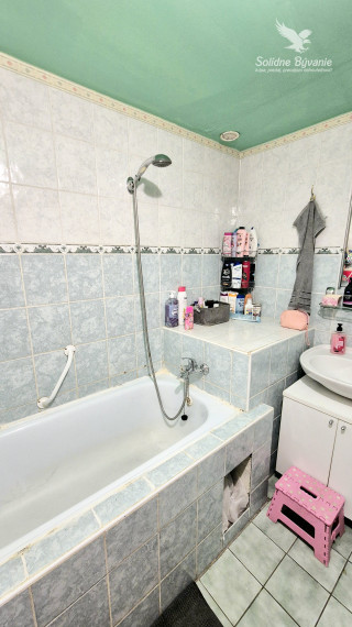 5-izbový rodinný dom s pozemkom 800 m2 v Zlatnej na Ostrove