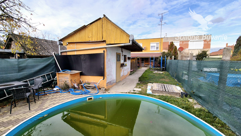 5-izbový rodinný dom s pozemkom 800 m2 v Zlatnej na Ostrove