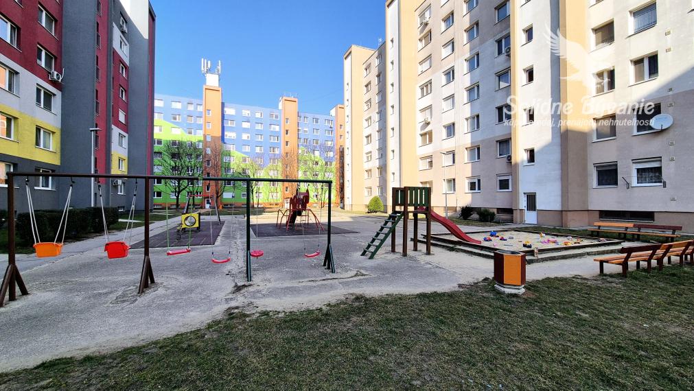 Na predaj 3-izbový byt s loggiou, ul. Narcisová