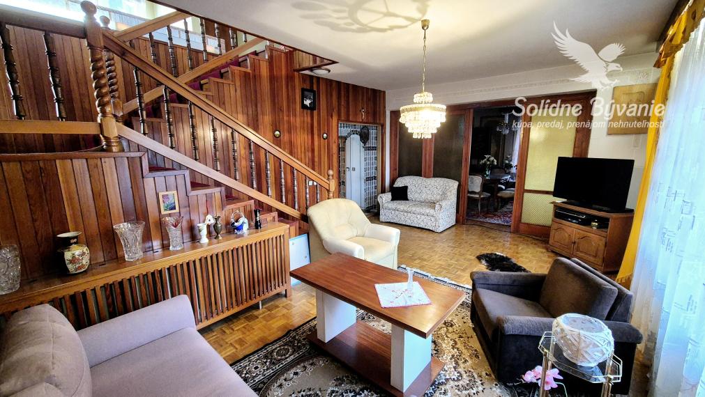 Na predaj 5-izbový rodinný dom v Kráľovom Brode