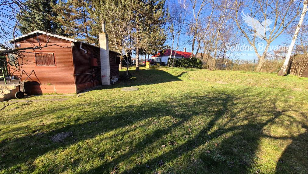 Chata s rekreačným pozemkom len 60 metrov od brehu Malého dunaja