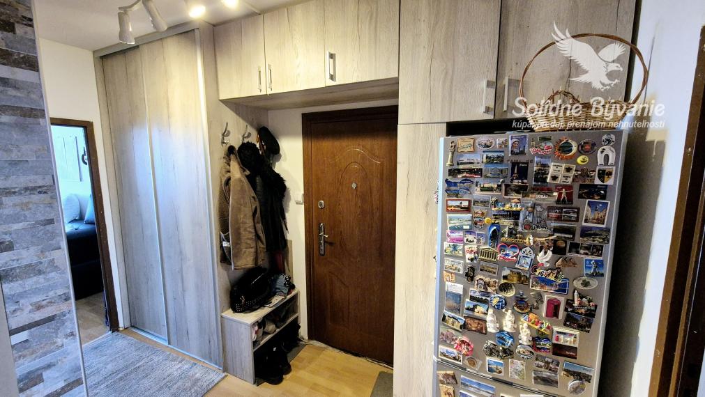 REZERVOVANÉ!!!  Na predaj 3-izbový byt s loggiou, ul. Narcisová