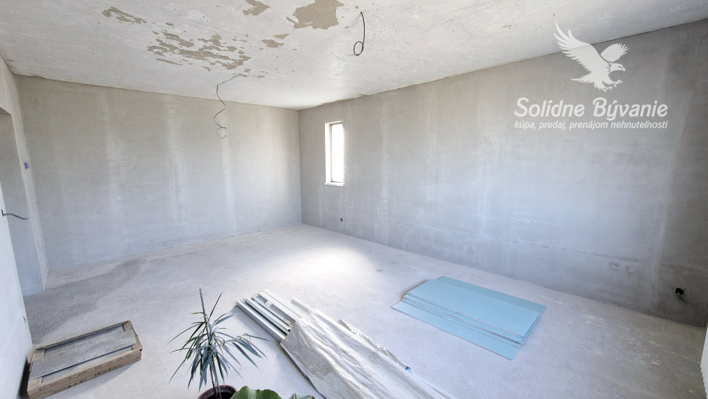 Na predaj 5-izbový rodinný dom s čiastočnou rekonštrukciou v Mostovej