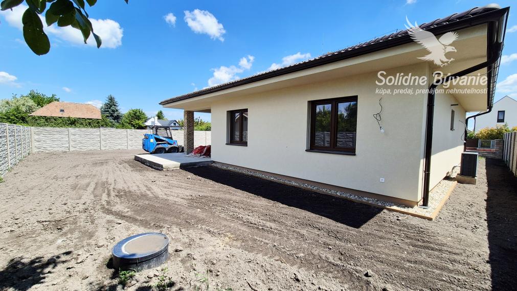 Na predaj skolaudovaná 4-izbová novostavba rodinného domu v Kvetoslavove