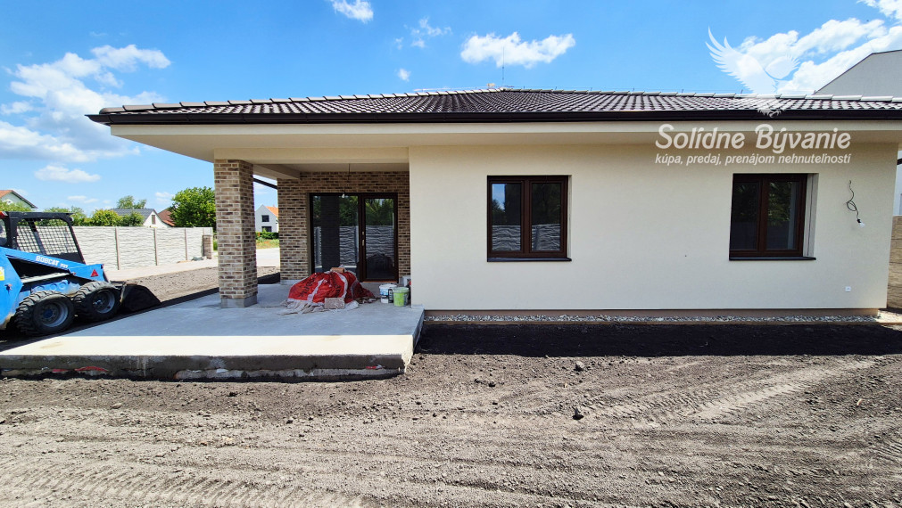 Na predaj skolaudovaná 4-izbová novostavba rodinného domu v Kvetoslavove