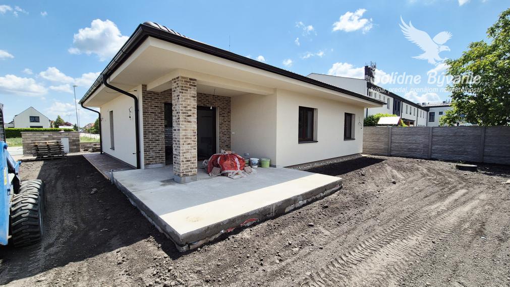 Na predaj skolaudovaná 4-izbová novostavba rodinného domu v Kvetoslavove