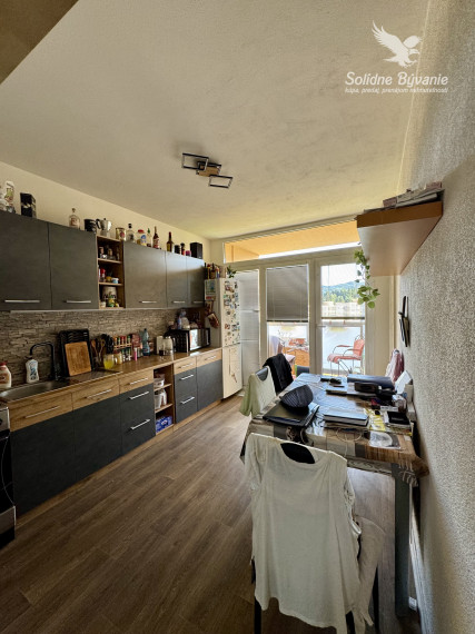 Predaj 3 izbový byt v Handlovej