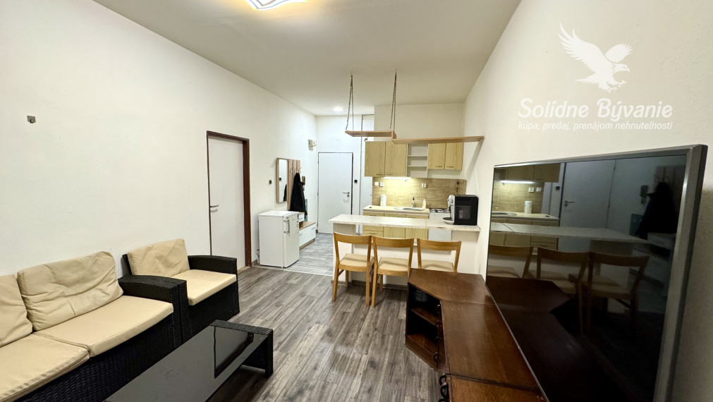 Predaj 1-izbový byt v centre Lučenca