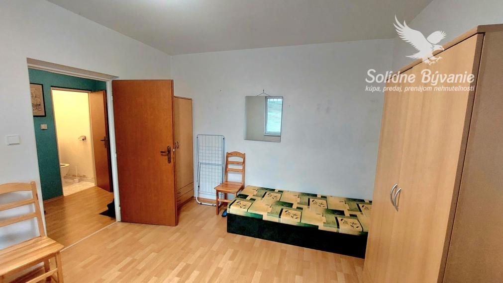 Prenájom 1 izbový  byt , Školská, Banská Bystrica