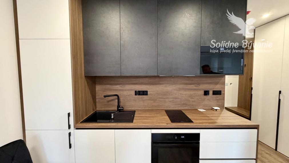 Krásny 1 izbový byt v novostavbe. Povolené zvieratko.