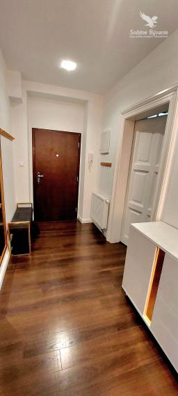 Prenájom, nadštandardný 3 izbovy  byt  pre rodinu +parkovacie miesto, ČSA,Banska Bystrica