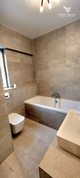 Prenájom, nadštandardný 3 izbovy  byt  pre rodinu +parkovacie miesto, ČSA,Banska Bystrica