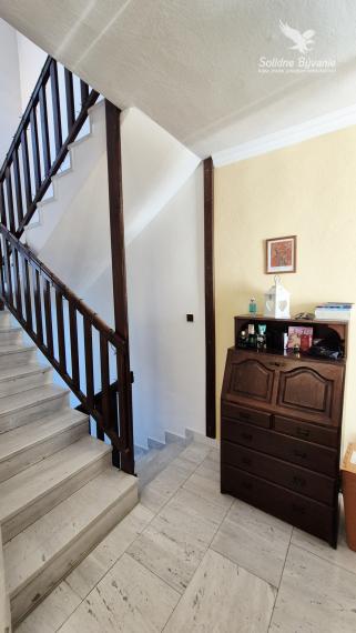 Veľkometrážny rodinný dom s dvojgarážou v centre Galanty