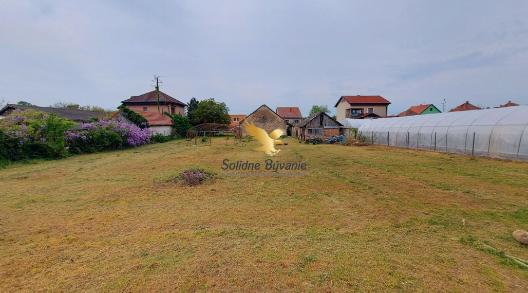 Exkluzívne len u nás!  1800 m2 pozemok v Hurbanove, 36 eur/m2