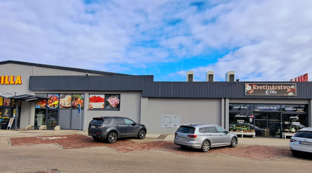 Odstúpenie obchodného priestoru v Šali