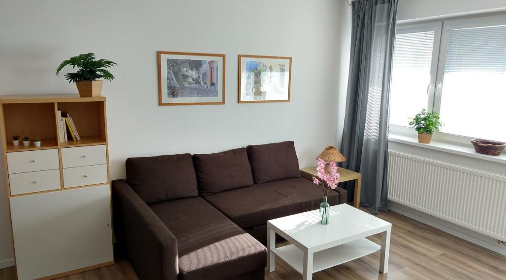 Slnečný 2 ízbový byt na prenajom, Belveder, Banská Bystrica