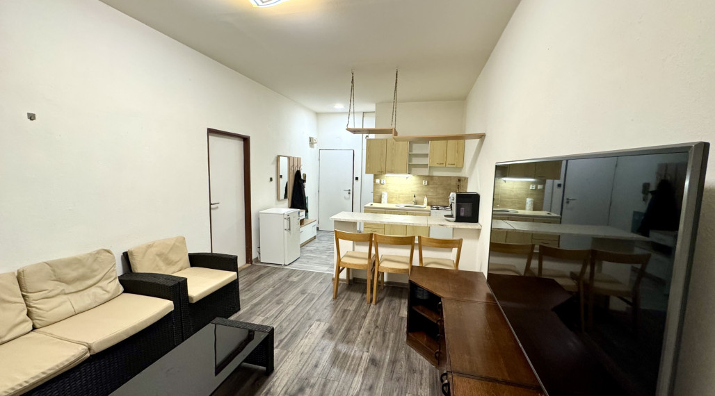 Predaj 1-izbový byt v centre Lučenca