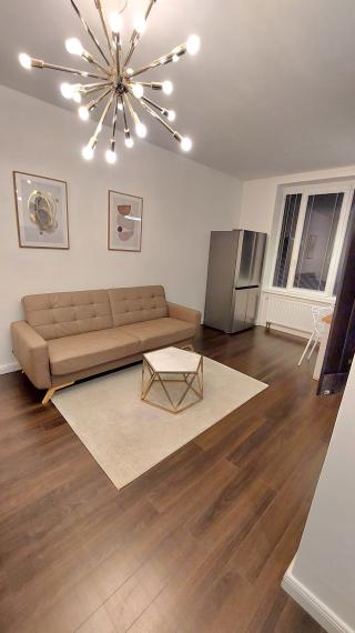 Nadštandardný 3 izbovy  byt pre rodinu na prenájom, ČSA,Banska Bystrica