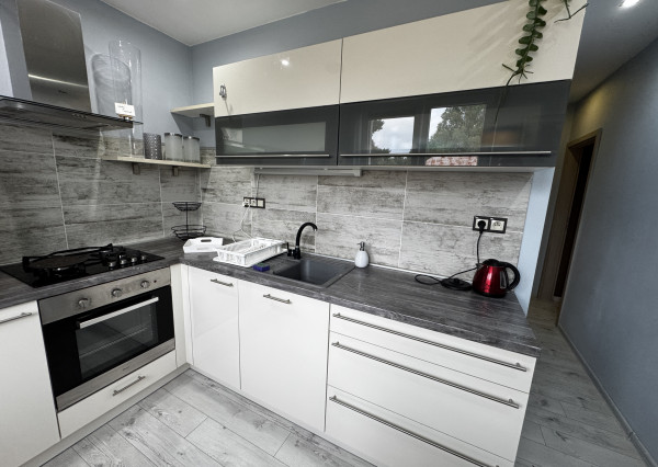 Krásny 2 izbový byt s balkónom, možné aj domáce zvieratko